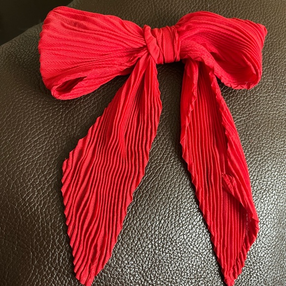 NWT hair bow